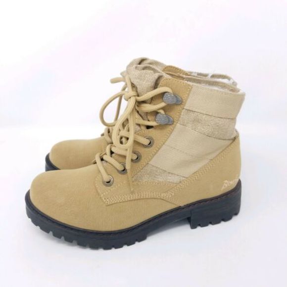 blowfish Shoes - Blowfish Booties SZ 6 Lace Up Tan Vegan Faux Suede